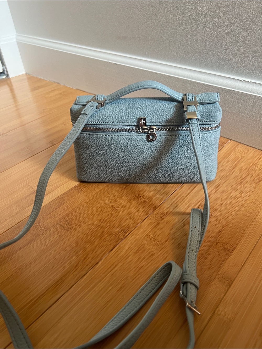 Loro piana extra pocket
